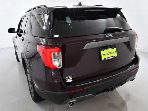 Used 2022 Ford Explorer XLT w/ Equipment Group 202A image 14
