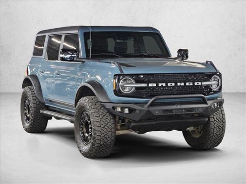 Used 2021 Ford Bronco First Edition image 3