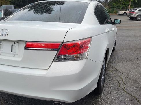 Used 2011 Honda Accord LX-P image 3