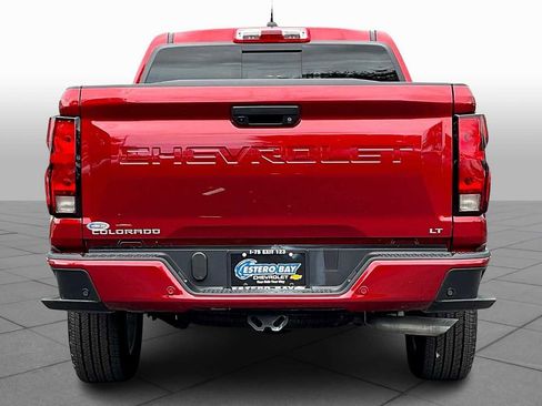 Used 2024 Chevrolet Colorado LT w/ LT Convenience Package image 4