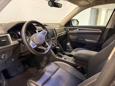 Used 2021 Volkswagen Atlas SE image 15