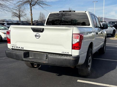 Certified 2018 Nissan Titan S w/ S Utility Package image 8