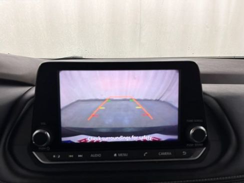 Used 2023 Nissan Rogue SV AWD/4WD image 15
