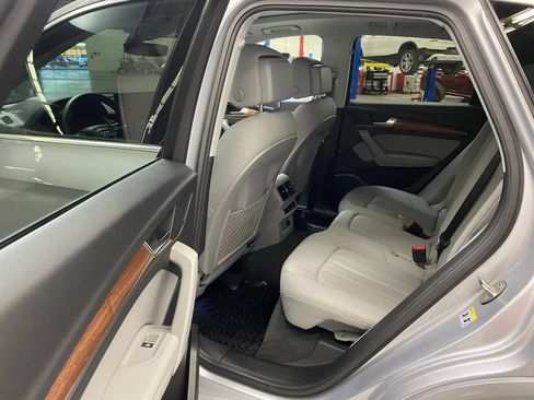 Used 2021 Audi Q5 2.0T Premium Plus w/ Premium Plus Package image 19