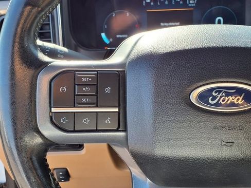 Used 2024 Ford F250 Lariat w/ Sport Appearance Package AWD/4WD image 5
