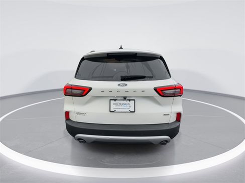 New 2026 Ford Escape SE image 7