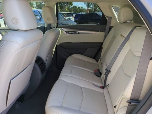Used 2021 Cadillac XT5 Premium Luxury image 12