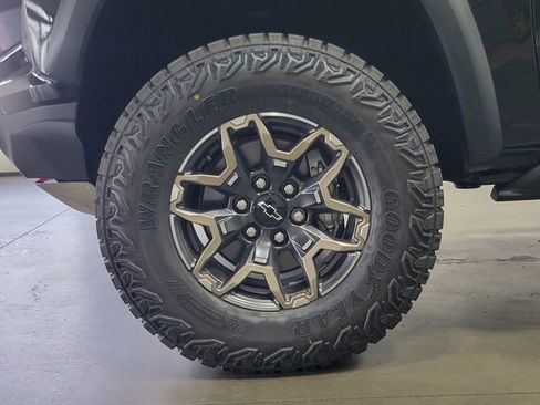 New 2026 Chevrolet Colorado ZR2 AWD/4WD image 10