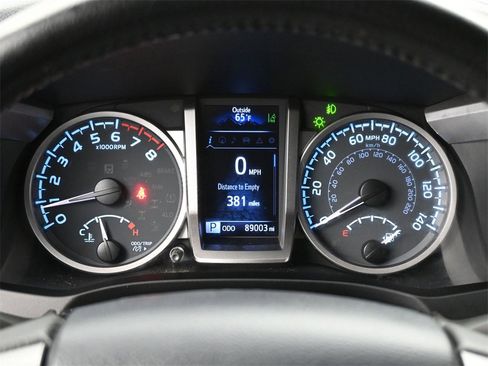 Used 2020 Toyota Tacoma Limited image 10