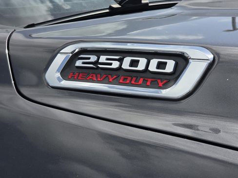 Used 2022 RAM 2500 Laramie AWD/4WD image 6
