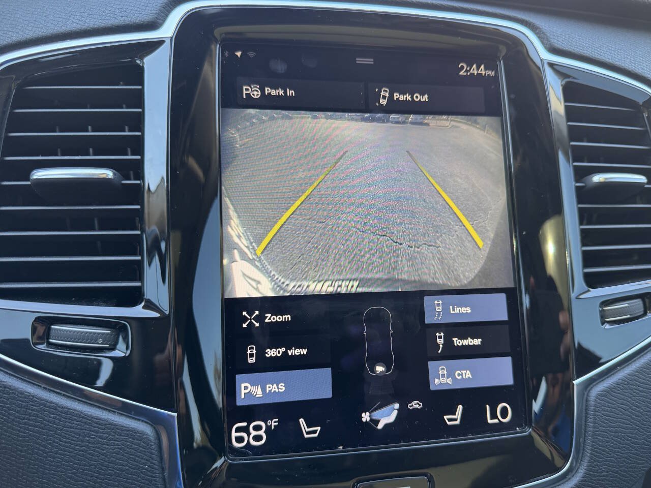 Used 2017 Volvo XC90 T6 Momentum AWD/4WD image 16