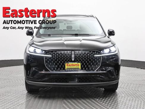 Used 2025 Lincoln Aviator Reserve w/ Illumination Package AWD/4WD image 2