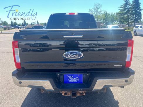Used 2017 Ford F250 XLT w/ XLT Premium Package AWD/4WD image 5