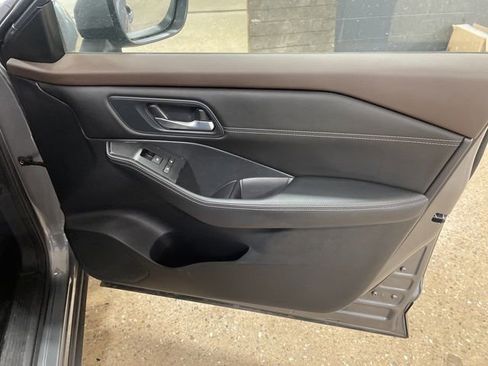 Certified 2023 Nissan Rogue SV w/ SV Premium B Package image 33