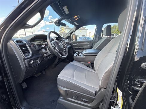 Used 2024 RAM 2500 Big Horn w/ Bed Utility Group image 15