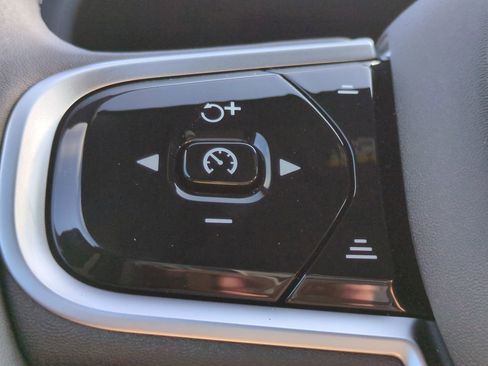 New 2026 Volvo XC60 B5 Plus w/ Protection Package Premier image 24