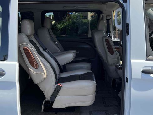 Used 2020 Mercedes-Benz Metris Passenger image 52