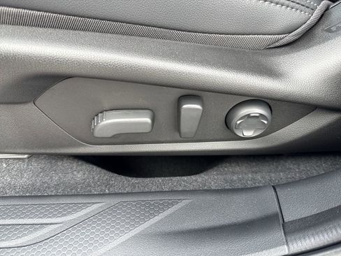 New 2026 Subaru Outback Touring XT AWD/4WD image 9