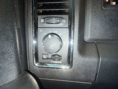 Used 2017 RAM 1500 Sport image 15