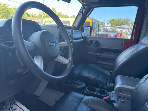 Used 2009 Jeep Wrangler Sahara AWD/4WD image 15