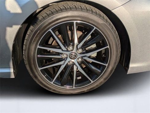 Used 2022 Toyota Camry SE image 10