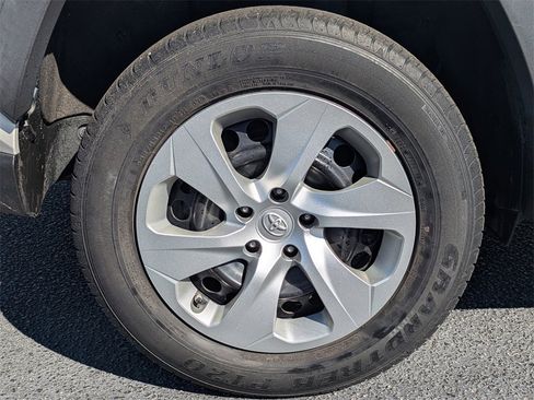 Certified 2020 Toyota RAV4 LE image 13