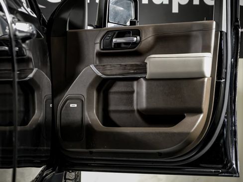 Used 2020 Chevrolet Silverado 2500 LTZ AWD/4WD image 37