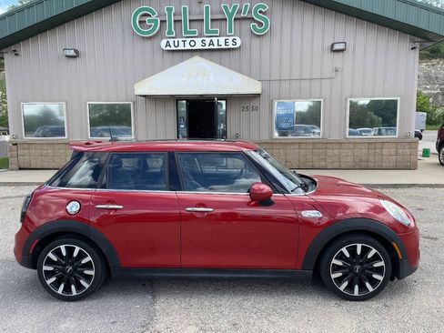 Used 2017 MINI Cooper S FWD image 1