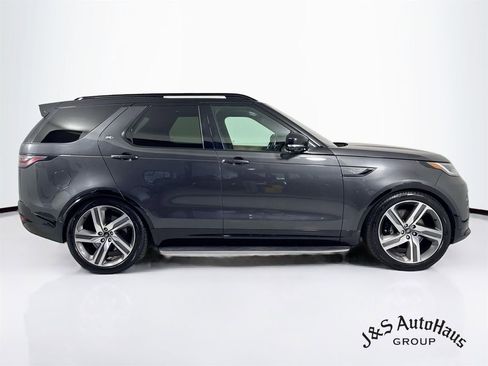 Used 2023 Land Rover Discovery Metropolitan Edition AWD/4WD image 8