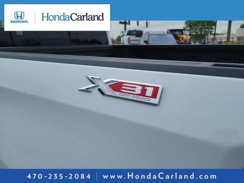Used 2025 GMC Sierra 1500 SLT w/ SLT Premium Plus Package AWD/4WD image 32