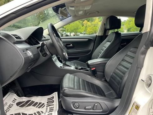 Used 2013 Volkswagen CC Sport FWD image 11