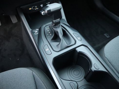 New 2025 Kia K4 LXS image 36