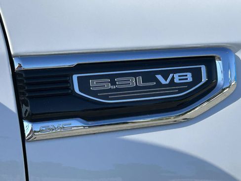 Used 2024 GMC Sierra 1500 Denali w/ Technology Package AWD/4WD image 12