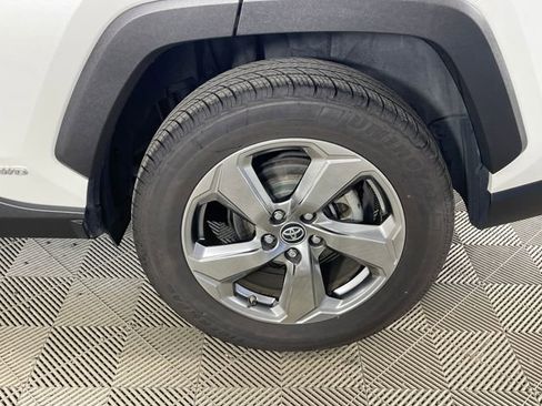 Used 2019 Toyota RAV4 Limited AWD/4WD image 20