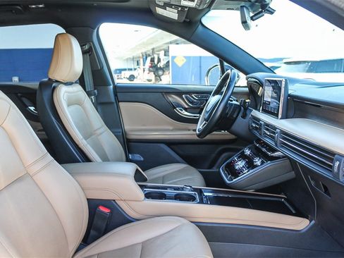 Used 2022 Lincoln Corsair Reserve w/ Equipment Group 201A image 21