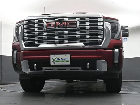 Used 2024 GMC Sierra 2500 Denali w/ Denali Reserve Package AWD/4WD image 7