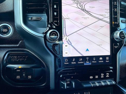 Used 2025 RAM 2500 Big Horn image 33