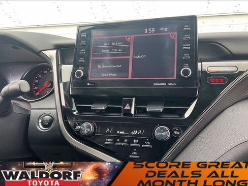 Used 2021 Toyota Camry XSE image 37