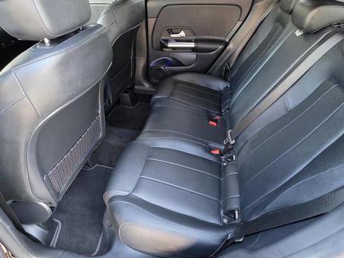 Used 2023 Mercedes-Benz GLA 250 image 8
