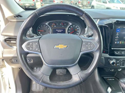 Used 2021 Chevrolet Traverse Premier image 17