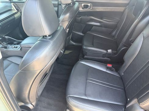 Used 2025 Kia Sorento X-Line EX AWD/4WD image 11