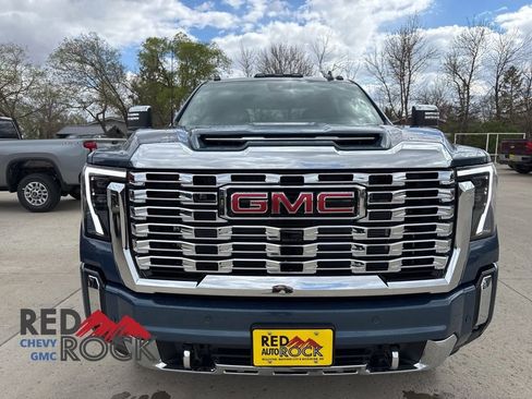 New 2026 GMC Sierra 3500 Denali w/ Technology Package AWD/4WD image 2