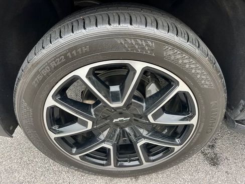 Used 2022 Chevrolet Tahoe RST image 11