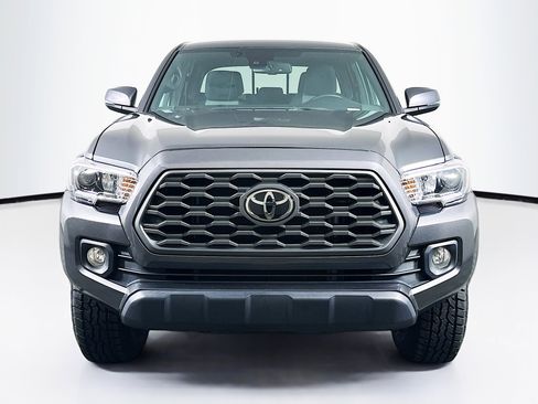 Used 2023 Toyota Tacoma TRD Off-Road image 2