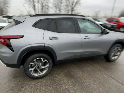 New 2026 Chevrolet Trax LT w/ Driver Confidence Package image 2