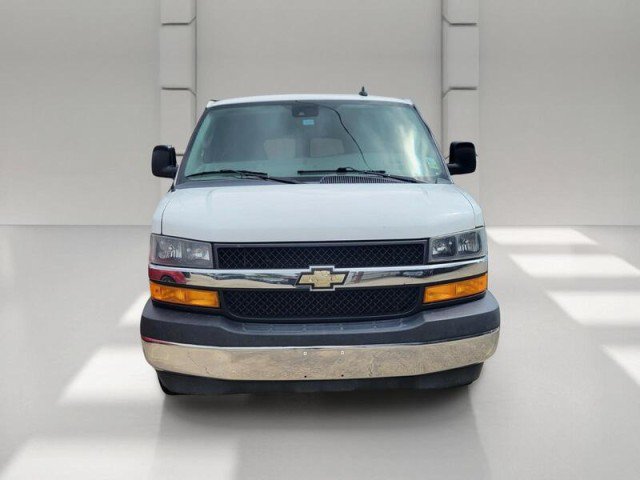 Used 2021 Chevrolet Express 3500 LT w/ LT Preferred Equipment Group RWD image 2