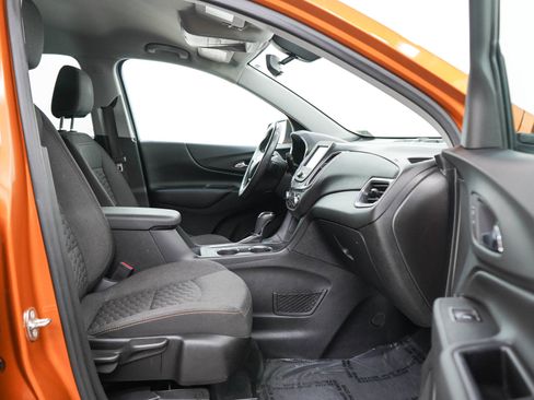 Used 2018 Chevrolet Equinox LT AWD/4WD image 11