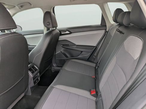 Certified 2023 Volkswagen Taos SE FWD image 16