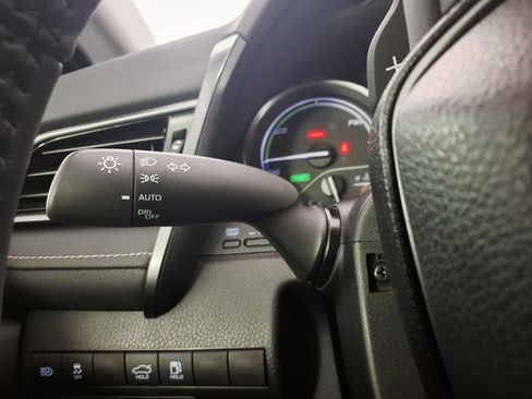 Used 2023 Toyota Camry SE w/ Audio Upgrade Package FWD image 18