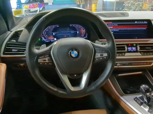 Certified 2023 BMW X5 xDrive40i w/ Premium Package AWD/4WD image 2
